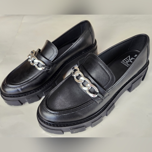 No Boundaries Chunky Heel Black Lug Slip On Loafers w/Chain Detail size 9 - Picture 4 of 11
